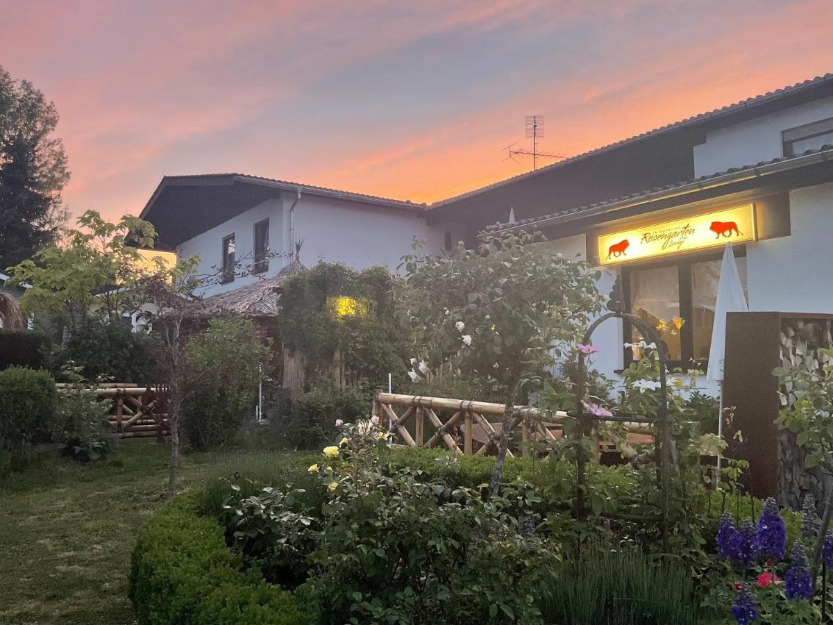 zu Jeddelohs Lodge Hotel Gladenbach Buitenkant foto